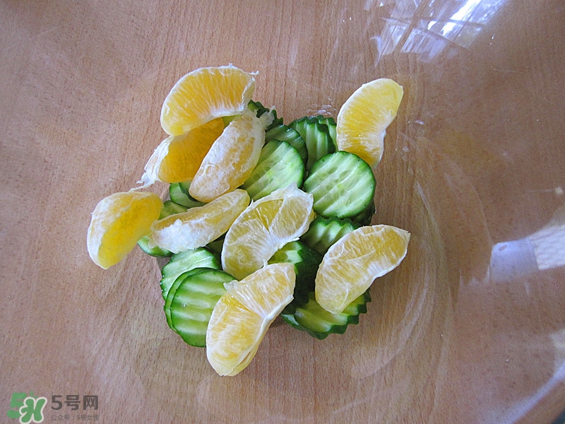 牛油果沙拉怎么做？牛油果沙拉用什么醬？