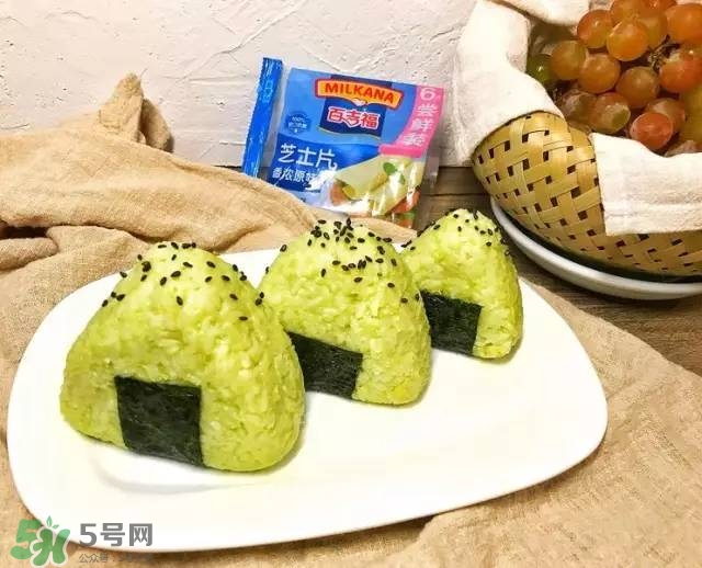 牛油果沙拉怎么做？牛油果沙拉用什么醬？