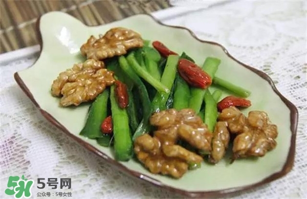 新鮮核桃怎么吃？新鮮核桃怎么給寶寶吃？