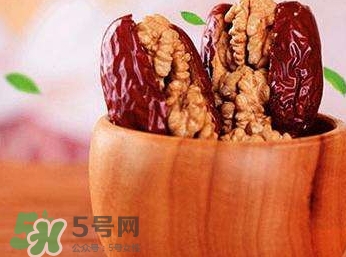 核桃與什么食物相克？核桃和什么一起吃有營(yíng)養(yǎng)？