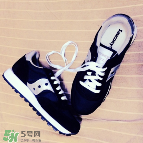saucony一般多少錢？索康尼和亞瑟士哪個(gè)好？