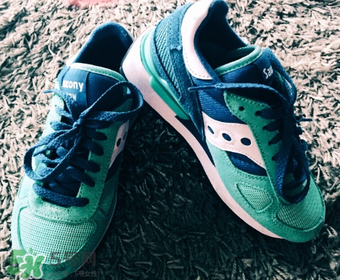 saucony一般多少錢？索康尼和亞瑟士哪個(gè)好？