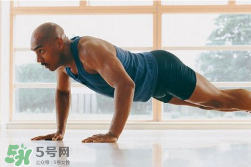 波比跳能減肚子嗎？波比跳做多少能減脂？