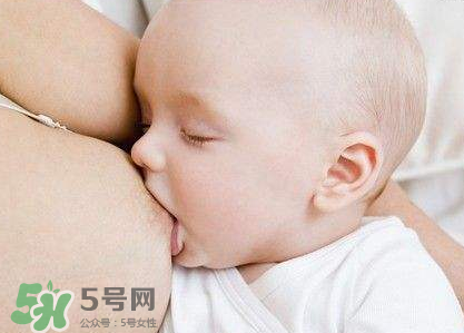 寶寶突然不吃母乳了怎么回事？寶寶不吃母乳是為什么？