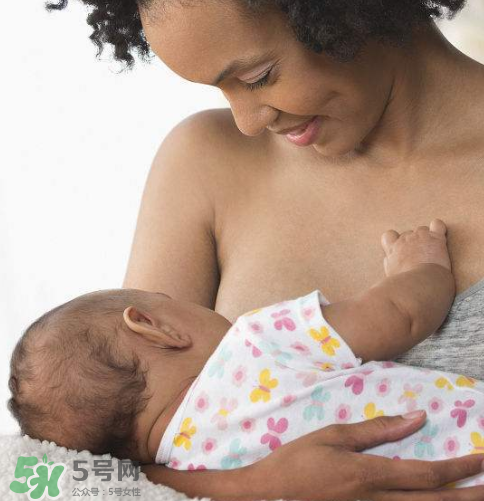 寶寶突然不吃母乳了怎么回事？寶寶不吃母乳是為什么？