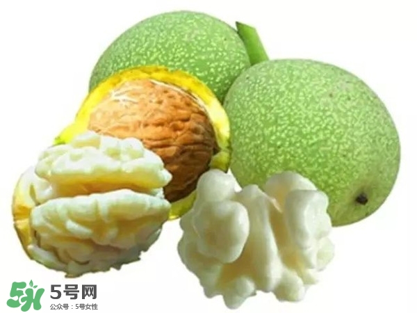 新鮮核桃怎么吃？新鮮核桃怎么給寶寶吃？