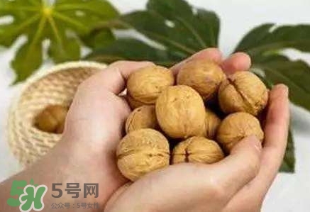 核桃與什么食物相克？核桃和什么一起吃有營(yíng)養(yǎng)？