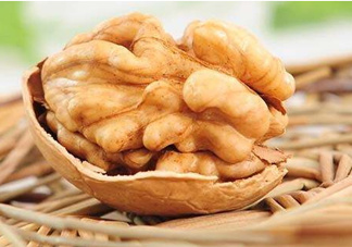 核桃磨成粉還有營(yíng)養(yǎng)嗎？核桃粉和核桃哪個(gè)更好？
