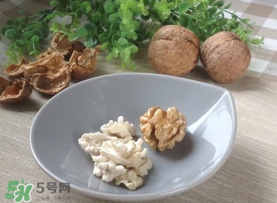新鮮核桃怎么吃？新鮮核桃怎么給寶寶吃？