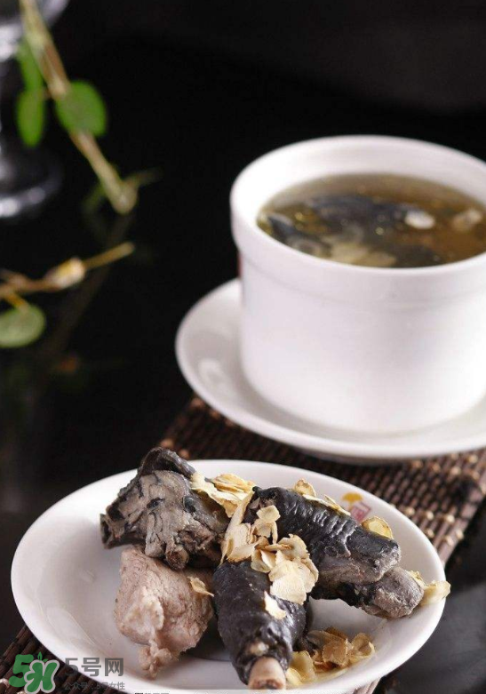 花旗參烏雞湯經(jīng)期可以喝嗎？