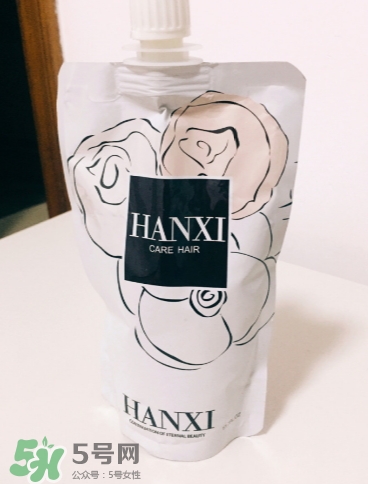 護(hù)發(fā)素和潤(rùn)發(fā)乳的區(qū)別？潤(rùn)發(fā)乳是護(hù)發(fā)素嗎