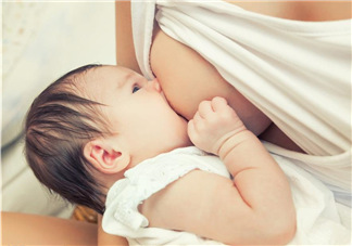 母乳寶寶幾個(gè)月添加輔食？母乳寶寶添加輔食的時(shí)間介紹