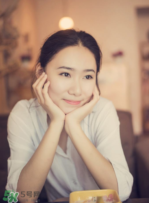 乳腺炎應(yīng)該吃什么？乳腺炎應(yīng)該注意什么？