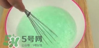 護(hù)發(fā)素能當(dāng)柔順劑嗎？護(hù)發(fā)素當(dāng)柔順劑好不好