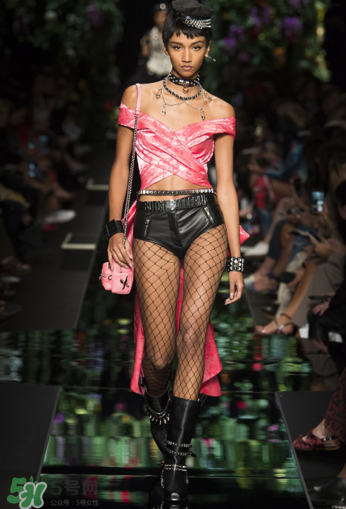 moschino2018春夏系列服裝怎么樣_好看嗎？