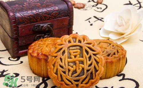 無(wú)糖月餅?zāi)膫€(gè)牌子好 無(wú)糖月餅?zāi)睦镉匈u