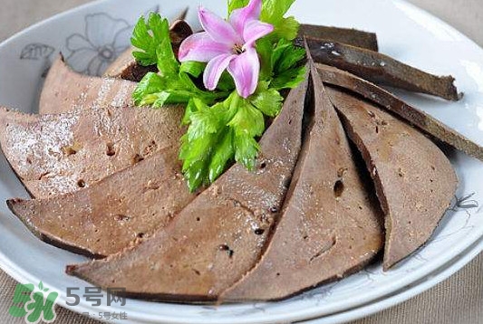 豬肝是發(fā)物嗎？豬肝是回奶的嗎