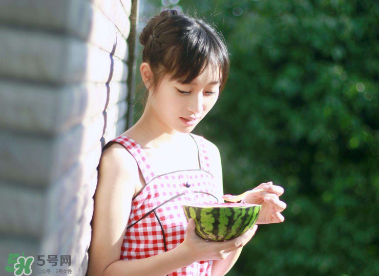 結(jié)膜炎眼睛腫了怎么辦？結(jié)膜炎眼睛紅幾天能好？