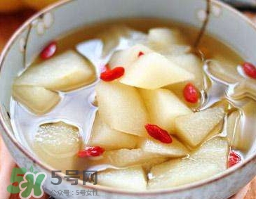 什么食物潤肺止咳？潤肺止咳湯的做法大全 