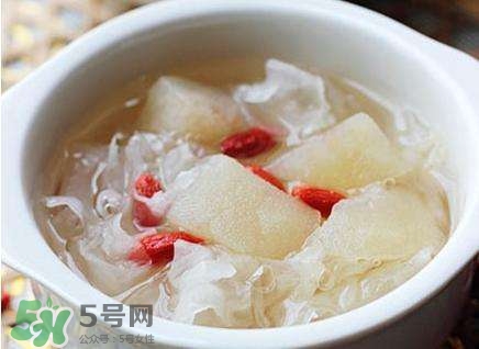 什么食物潤肺止咳？潤肺止咳湯的做法大全 
