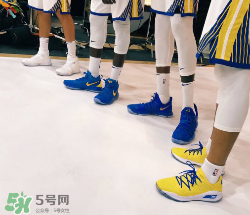 under armour curry 4 low warriors什么時候發(fā)售？
