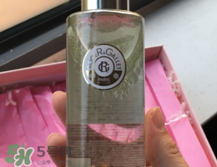 香邂格蕾古法凝光醋萃爽膚水怎么用？