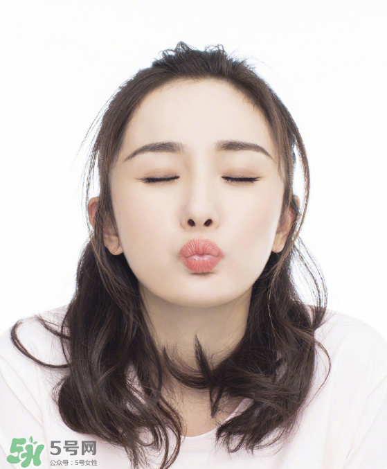 墊下巴會(huì)顯得臉小嗎？墊下巴會(huì)一直婆婆嘴嗎？