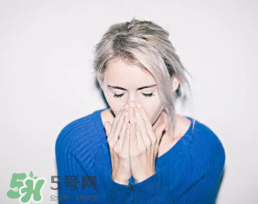 什么藥能治咳嗽？咳嗽分哪幾個(gè)階段？