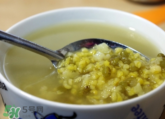 干咳嗽吃什么好的快？小孩外寒咳嗽的癥狀表現(xiàn)