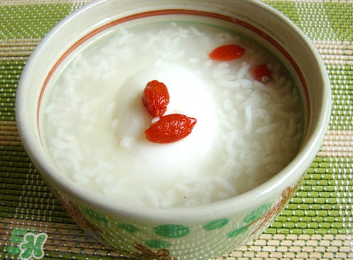 醪糟和牛奶能一起煮嗎？醪糟和蜂蜜能一起吃嗎