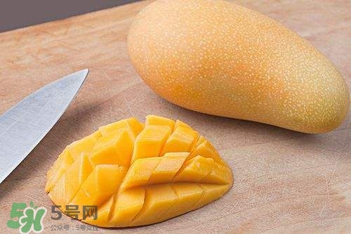買芒果怎么挑？怎么辨別芒果是不是催熟的？