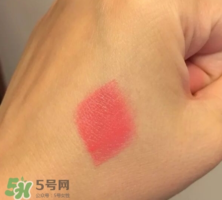雅詩蘭黛戀愛唇膏怎么打開？雅詩蘭黛戀愛唇膏怎么用
