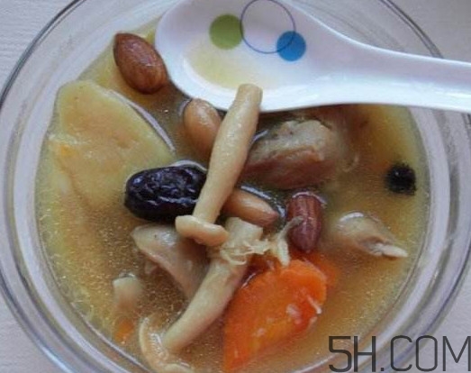 豬腳湯下奶嗎？豬腳湯怎么做好喝