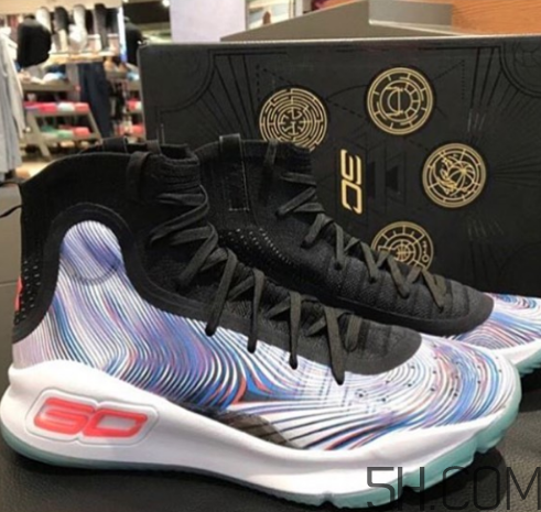 under armour curry 4庫里戰(zhàn)靴中國(guó)別注版實(shí)物什么樣？