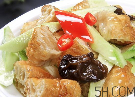 油條和什么炒好吃？油條可以炒什么菜？