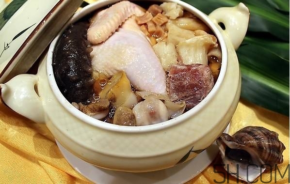 海參可以和排骨一起燉湯嗎？海參排骨湯怎么做？
