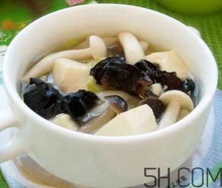 蘑菇和海參能一起吃嗎？蘑菇海參湯的做法