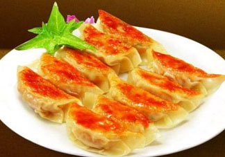 煎餃可以先蒸后煎嗎？煎餃是生煎還是熟煎？