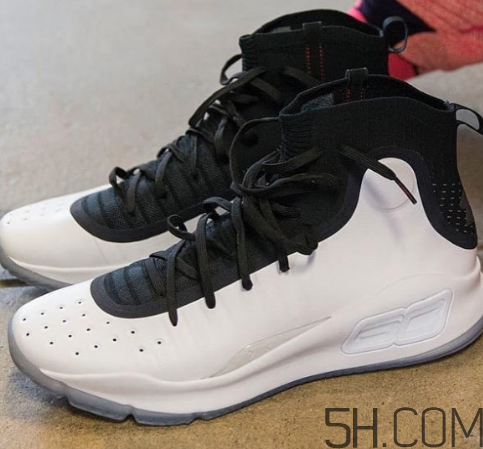 under armour curry 4白黑配色什么時候發(fā)售_多少錢？