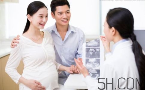 孕晚期真假宮縮怎么分辨？假性宮縮頻繁是快生了嗎？