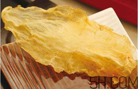 魚(yú)膠和花膠有什么區(qū)別？魚(yú)膠是魚(yú)的哪個(gè)部位