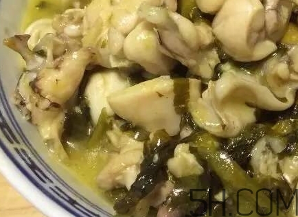 酸菜牛蛙月餅?zāi)睦镉匈u？酸菜牛蛙月餅地址