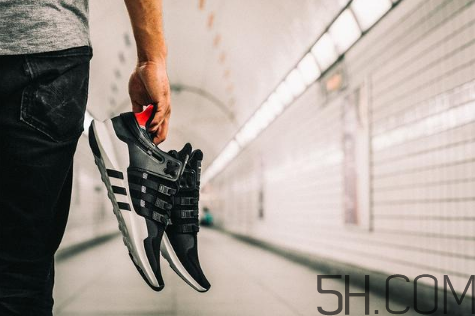 adidas eqt support adv芝加哥限定款怎么買？