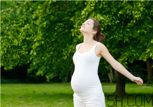 孕婦睡覺能伸懶腰嗎？孕婦出門注意事項
