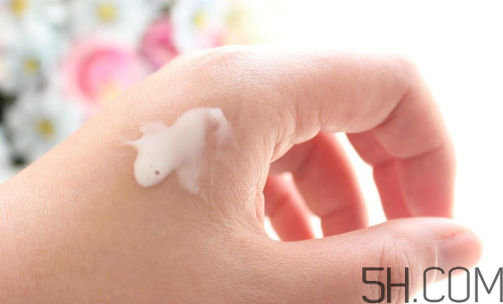 歐詩(shī)漫水光美白面膜怎么用？使用方法