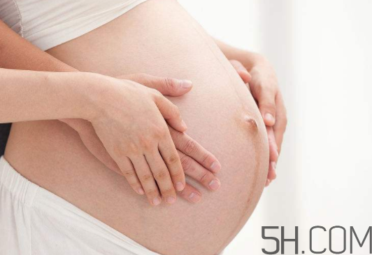 孕婦坐火車對胎兒有影響嗎？孕婦坐火車的注意事項