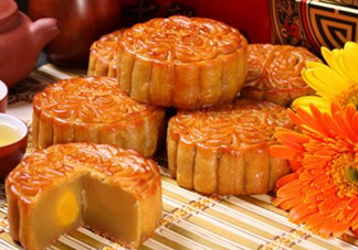 寶寶多大可以吃月餅？寶寶吃月餅會上火嗎？