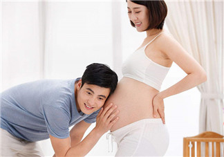 孕婦睡覺能伸懶腰嗎？孕婦出門注意事項