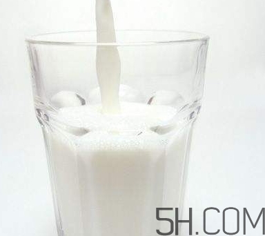孕婦奶粉和鈣片可以一起吃嗎？喝孕婦奶粉還需要吃鈣片嗎？