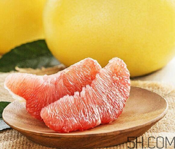 紅心柚子與白肉柚子有什么差別？紅心柚子是轉基因嗎？